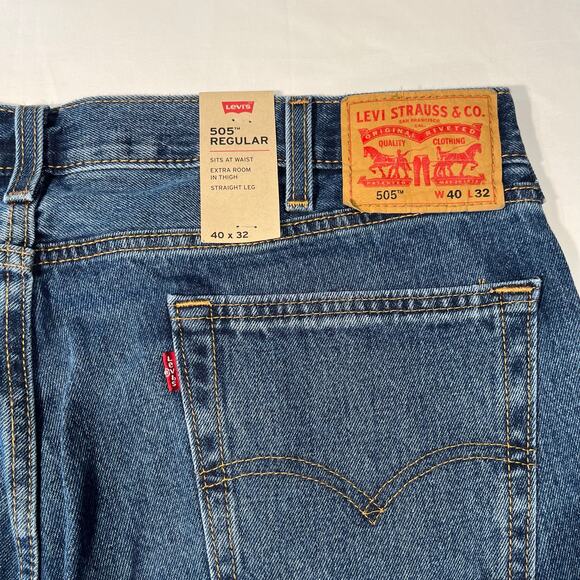 Levi's Men's 505 Regular Fit Straight Jeans 40x32 - Picture 2 of 6